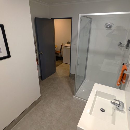 The_Peninsula_Kaikoura-Standard_studio-Kaikoura_Accomodation-New_Bathroom
